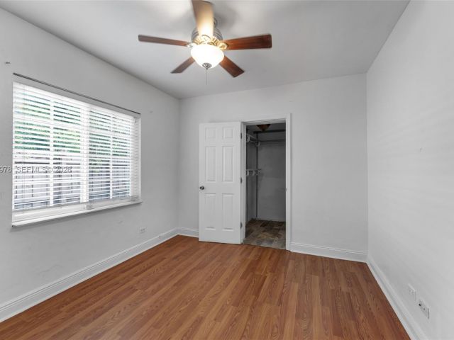 Home for sale at 4220 SW 13th St - photo 7428278