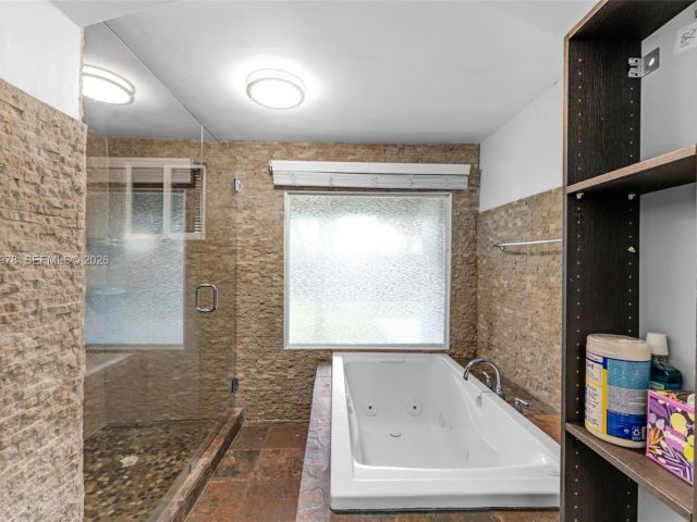 Home for sale at 4220 SW 13th St - photo 7428280