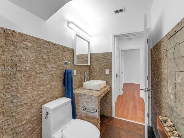 Home for sale at 4220 SW 13th St - photo 7428281