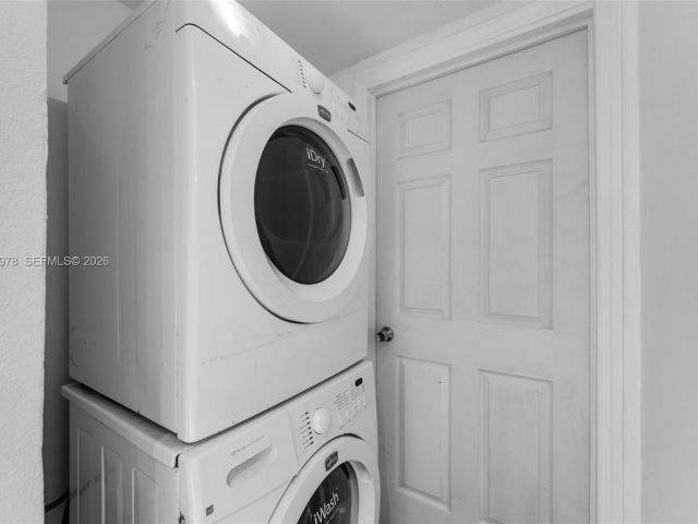 Home for sale at 4220 SW 13th St - photo 7428282