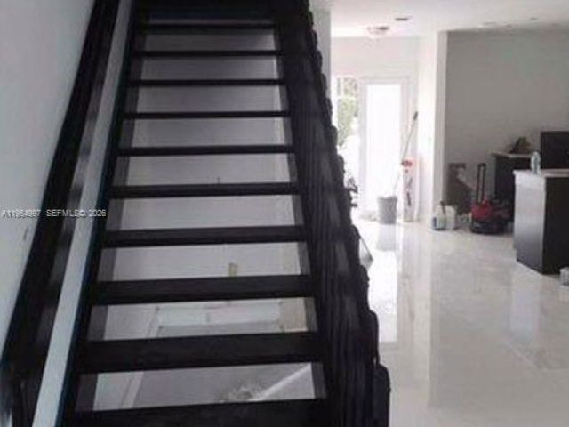 Home for rent at 16529 NE 26th Ave 4A - photo 7428099