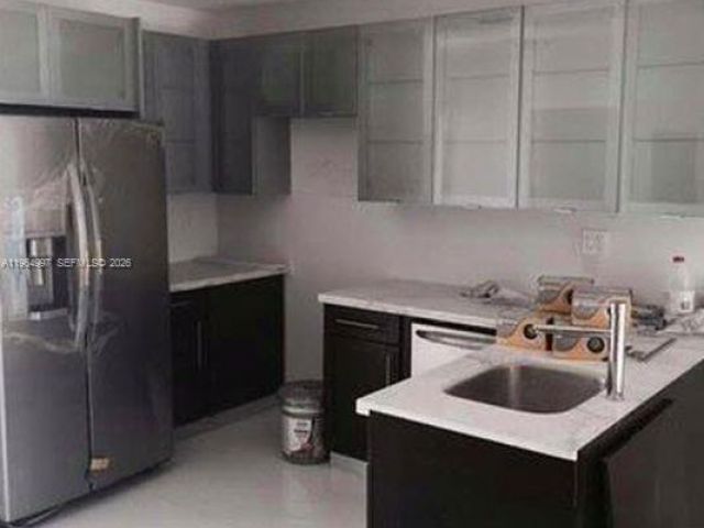 Home for rent at 16529 NE 26th Ave 4A - photo 7428101