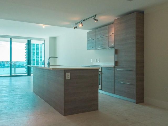 Apartment for sale  Unit #2105 - photo 7429767