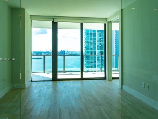 Apartment for sale  Unit #2105 - photo 7429769