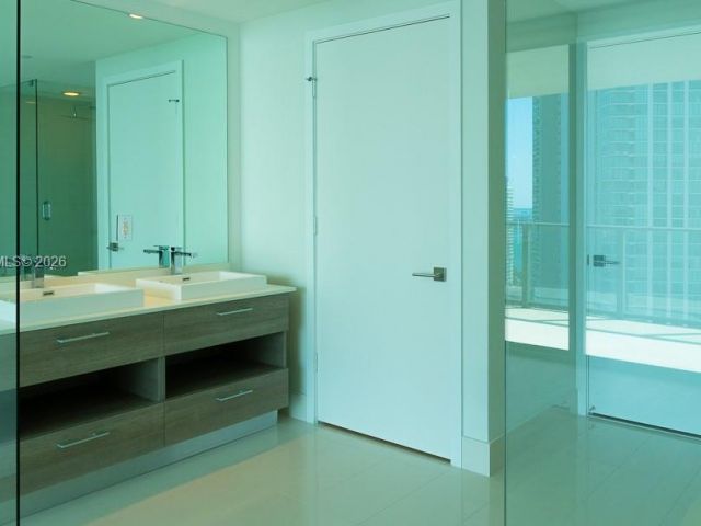 Apartment for sale  Unit #2105 - photo 7429770