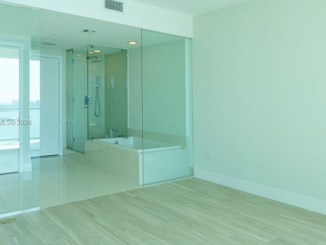 Apartment for sale  Unit #2105 - photo 7429772