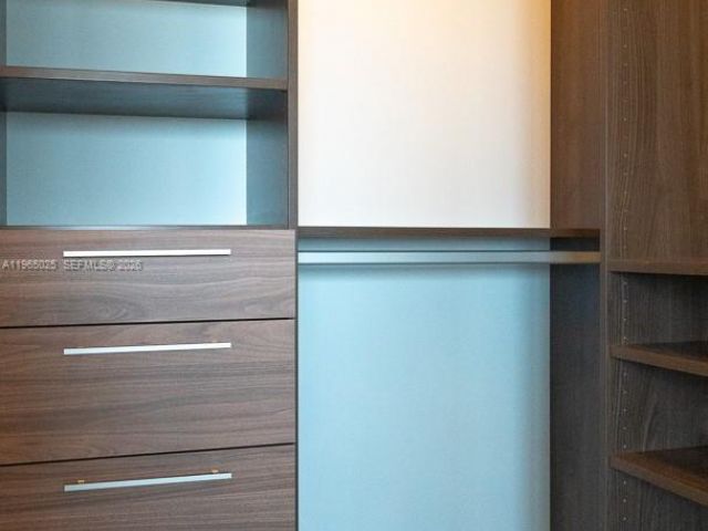 Apartment for sale  Unit #2105 - photo 7429779