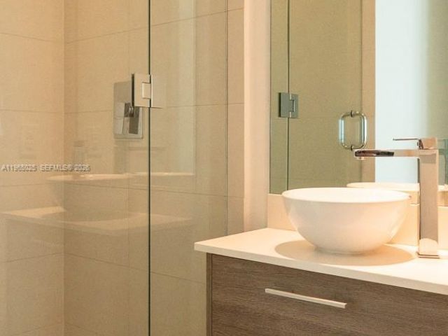 Apartment for sale  Unit #2105 - photo 7429780