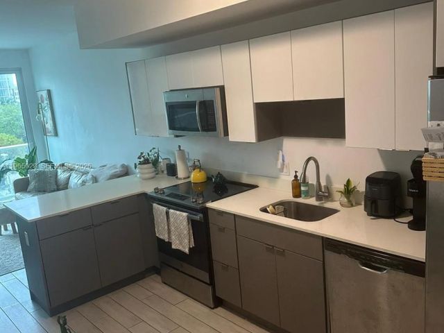 Apartment for sale  Unit #511 - photo 7429641