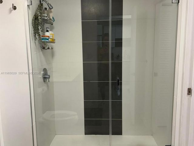 Apartment for sale  Unit #511 - photo 7429645