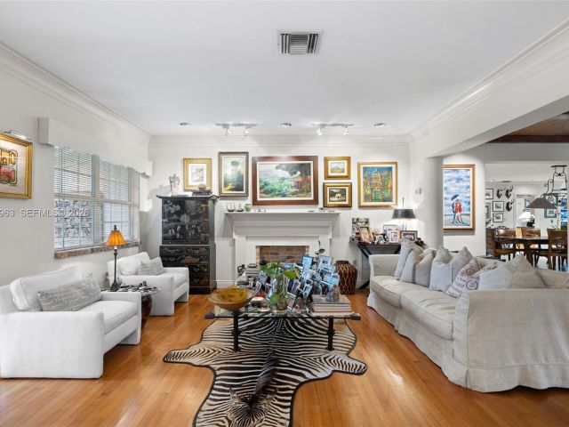 Home for sale at 1255 Algardi Ave - photo 7471057