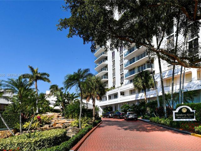 Apartment for sale  Unit #20G - photo 7428777