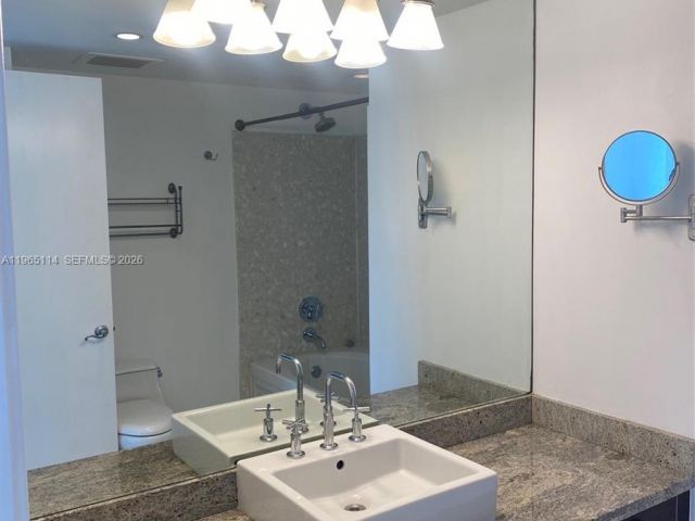 Apartment for rent  Unit #1705 - photo 7429221