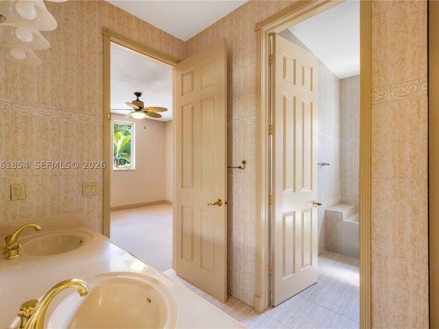 6-bedroom home for rent in Coral Gables - 129 Gavilan Ave - MondialRealty
