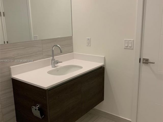 Apartment for rent  Unit #206 - photo 7476042