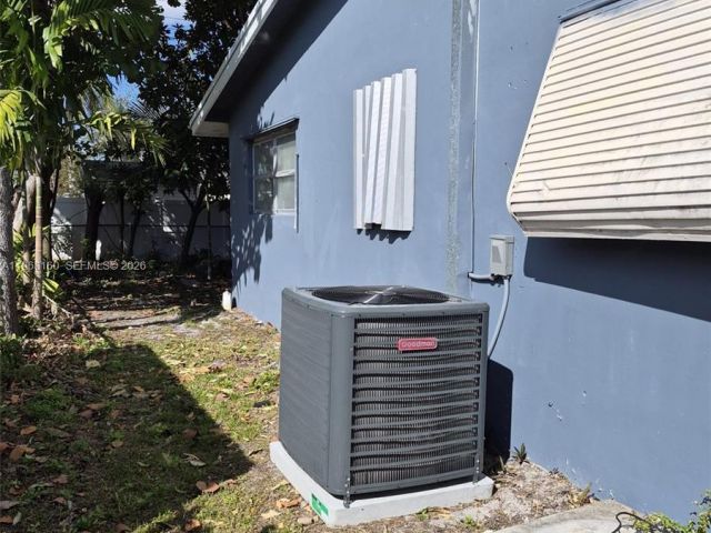 Home for sale at 1711 NW 27th Ter - photo 7428332