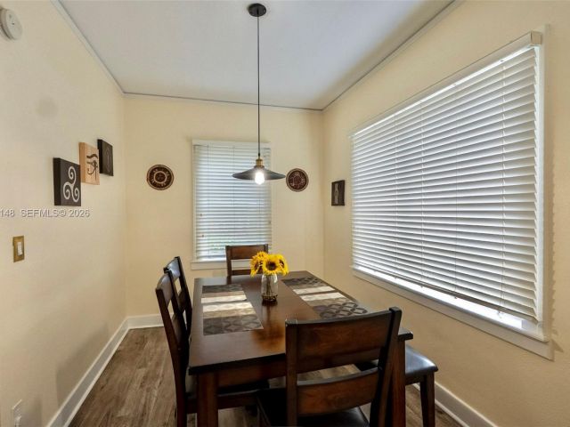 Home for rent at 906 Genoa St - photo 7434049