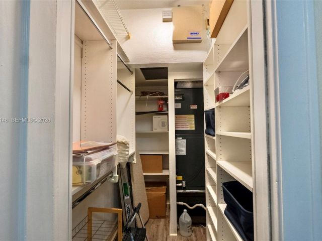 Home for rent at 906 Genoa St - photo 7434053