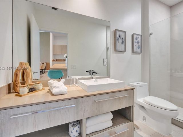 Apartment for sale  Unit #603 - photo 7429319