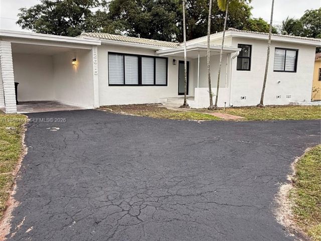 Home for sale at 12615 N Miami Ave - photo 7436179