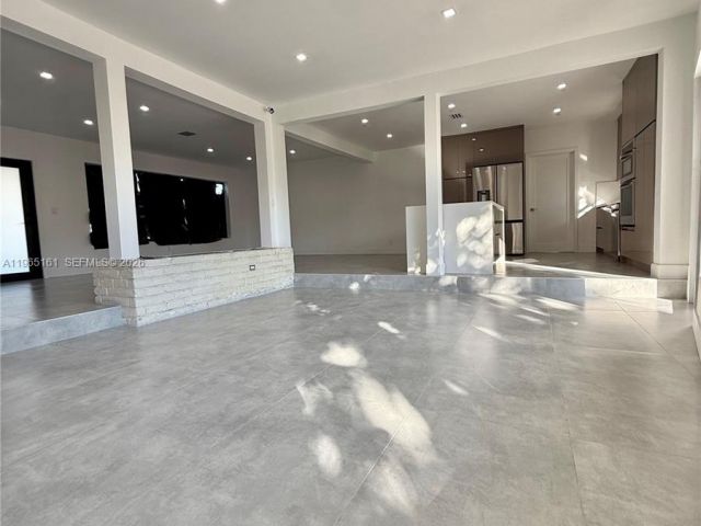 Home for sale at 12615 N Miami Ave - photo 7436183