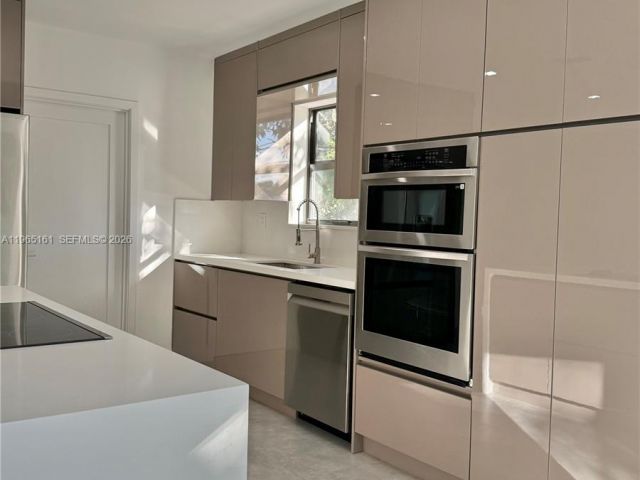 Home for sale at 12615 N Miami Ave - photo 7436190