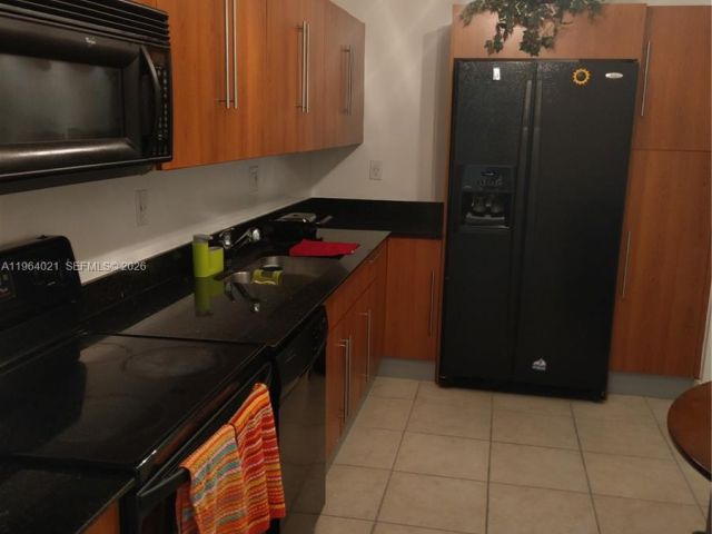 Apartment for rent  Unit #210 - photo 7466851