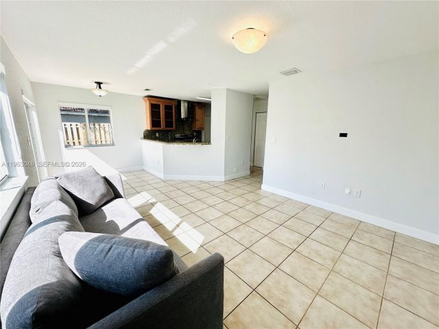 Home for rent at 16534 SW 97th Ter 16534 - photo 7428446