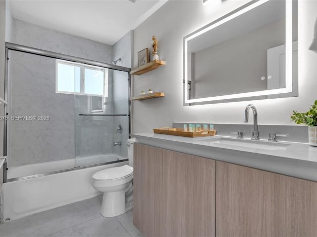 Home for sale at 507 NW 8th Ave #2 - photo 7427903