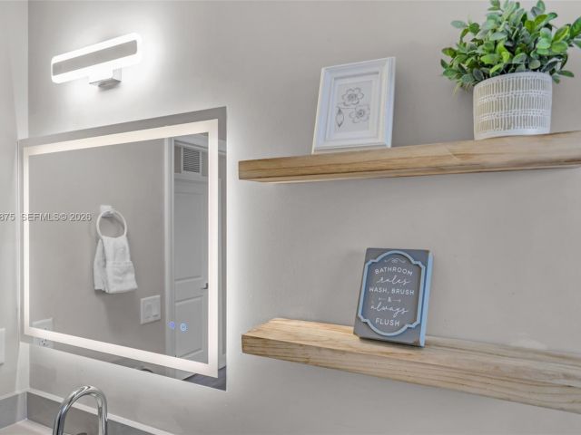 Home for sale at 507 NW 8th Ave #2 - photo 7427904