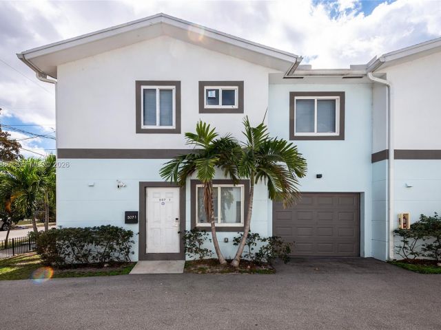 Home for sale at 507 NW 8th Ave #1 - photo 7482926