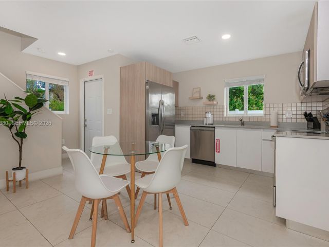 Home for sale at 507 NW 8th Ave #1 - photo 7482933