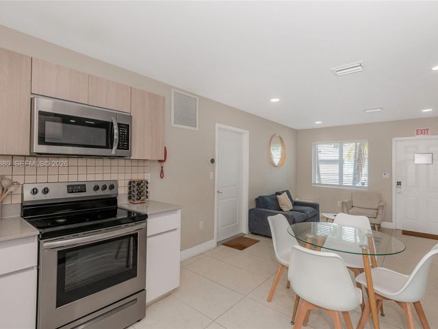 Home for sale at 507 NW 8th Ave #1 - photo 7482937