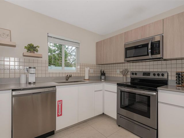 Home for sale at 507 NW 8th Ave #1 - photo 7482938