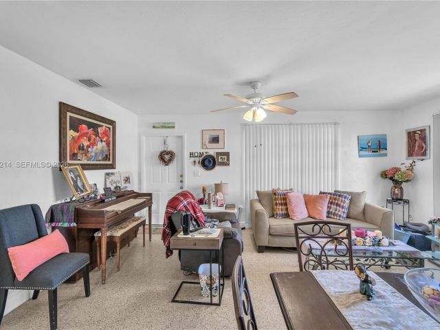 Home for sale at 3235 SW 93rd Ct - photo 7464466