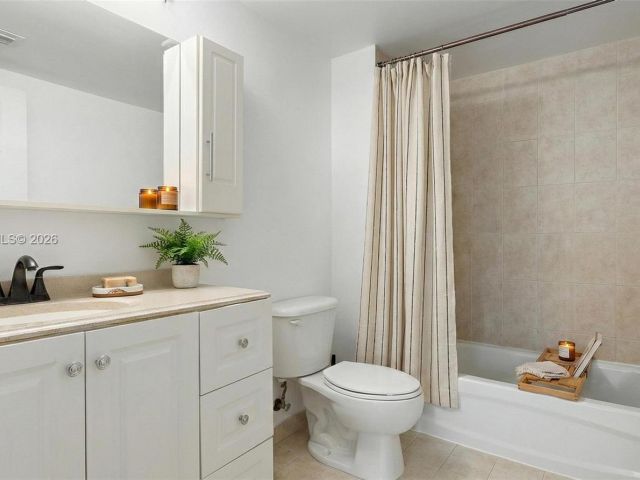 Apartment for sale  Unit #1510 - photo 7429355