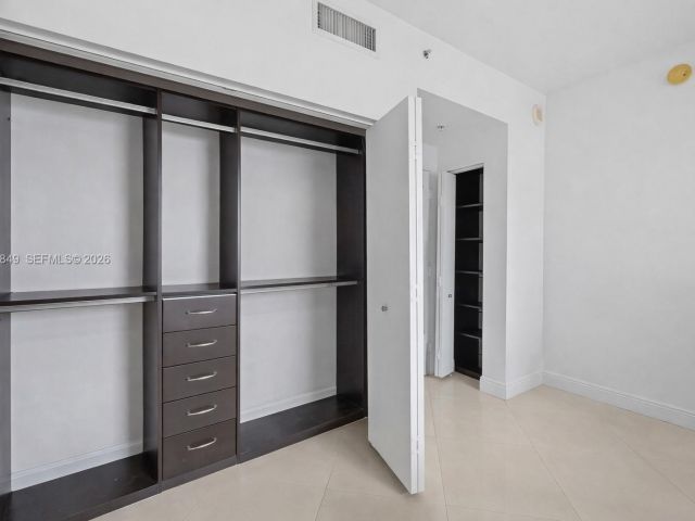 Apartment for sale  Unit #1608 - photo 7476553