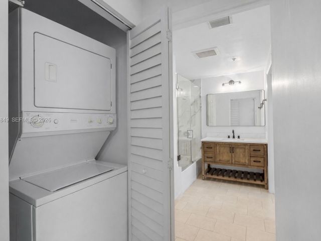 Apartment for sale  Unit #1608 - photo 7476555