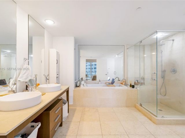 Apartment for rent  Unit #4704 - photo 7429129