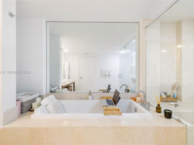 Apartment for rent  Unit #4704 - photo 7429130