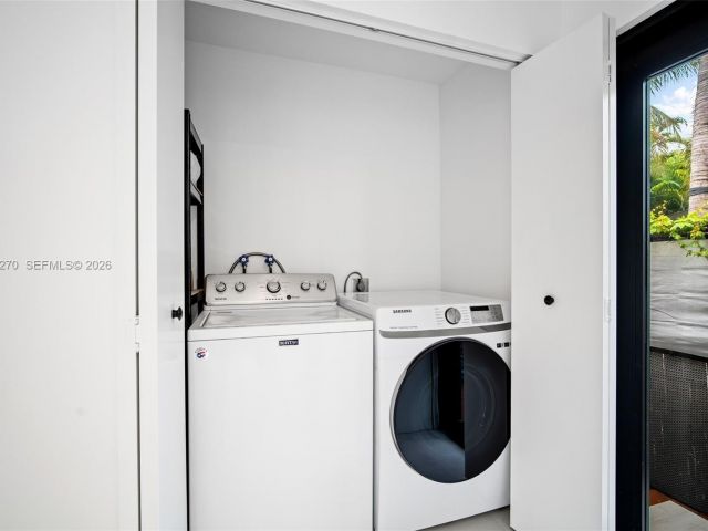 Home for rent at 3668 SW 26th St 0 - photo 7428835