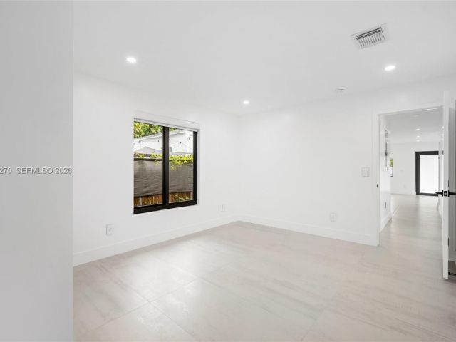 Home for rent at 3668 SW 26th St 0 - photo 7428839