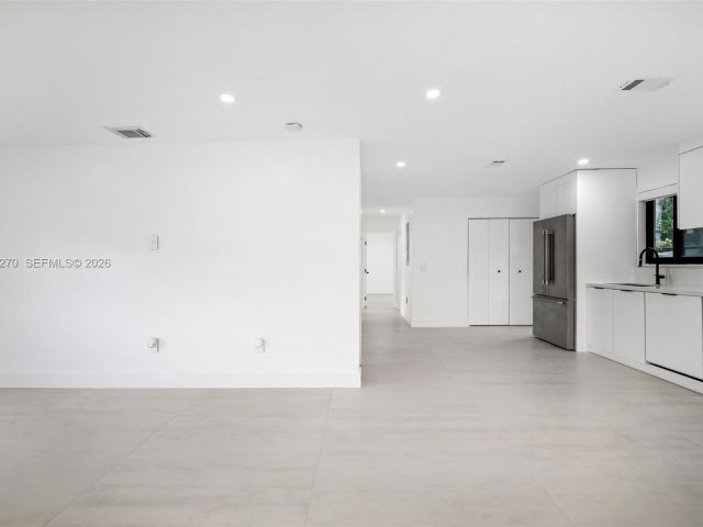 Home for rent at 3668 SW 26th St 0 - photo 7428841