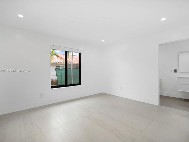 Home for rent at 3668 SW 26th St 0 - photo 7428848