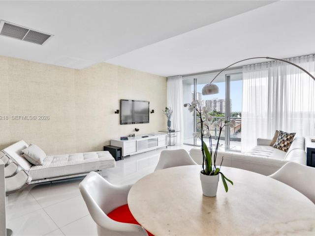 Apartment for rent  Unit #404 - photo 7430520