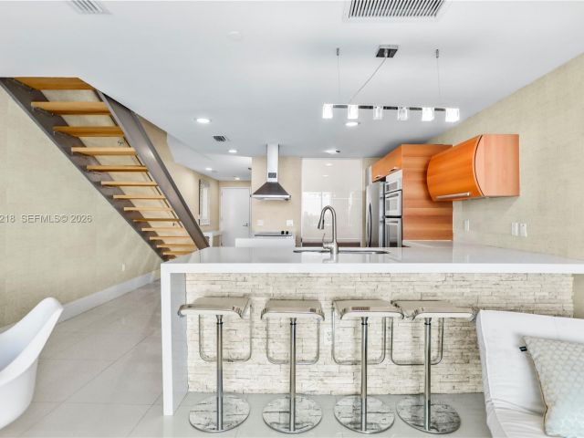 Apartment for rent  Unit #404 - photo 7430522