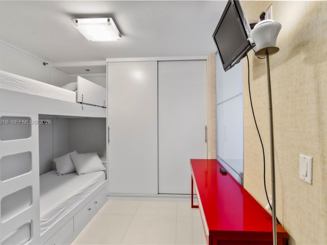 Apartment for rent  Unit #404 - photo 7430525