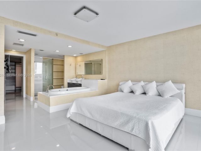 Apartment for rent  Unit #404 - photo 7430528