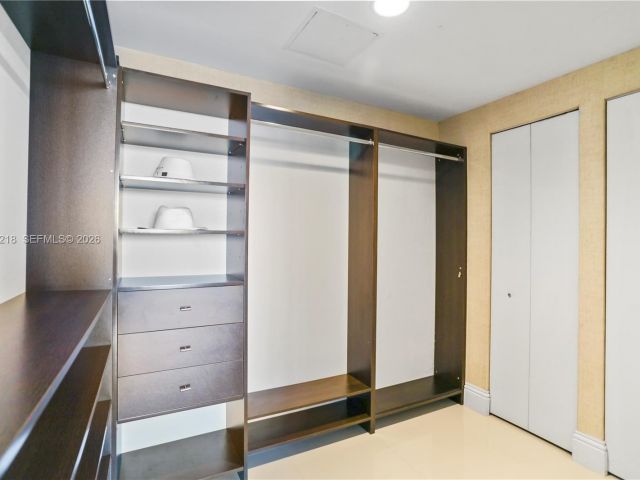 Apartment for rent  Unit #404 - photo 7430529