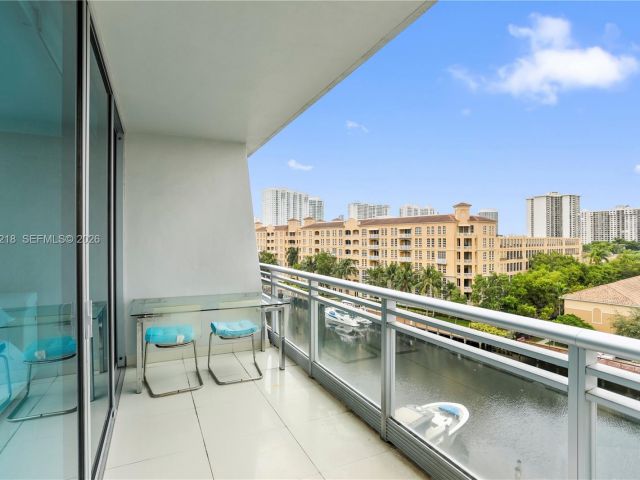 Apartment for rent  Unit #404 - photo 7430531